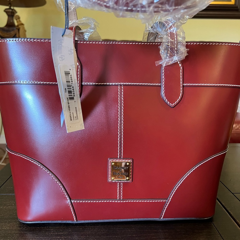 NWT Dooney and Bourke Tote